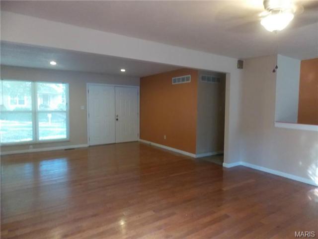 1188 Dunloe, Ballwin, MO 63021 photo 5