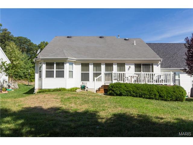 588 Hilltop Townes Dr, Eureka, MO 63025 photo 5