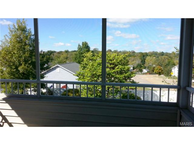 2503 Newpoint Dr, Ballwin, MO 63011 photo 24