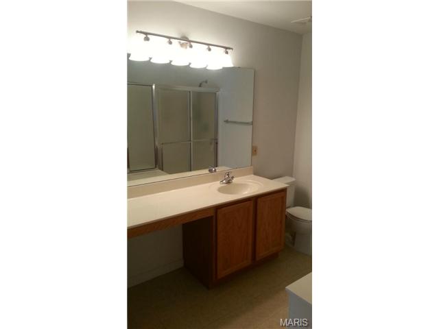 2503 Newpoint Dr, Ballwin, MO 63011 photo 10