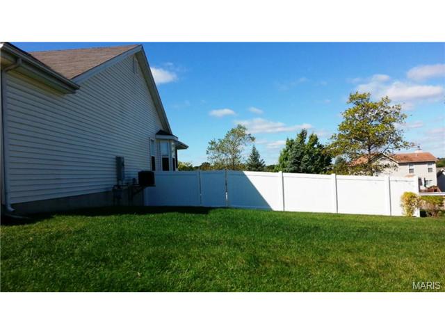 2503 Newpoint Dr, Ballwin, MO 63011 photo 19