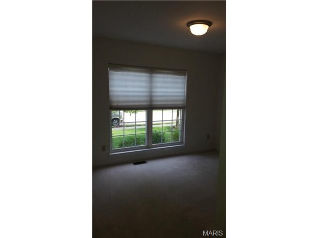 2503 Newpoint Dr, Ballwin, MO 63011 photo 13