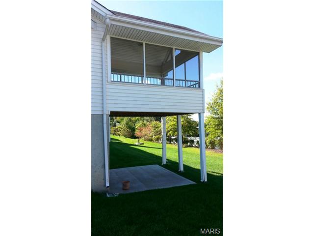 2503 Newpoint Dr, Ballwin, MO 63011 photo 20