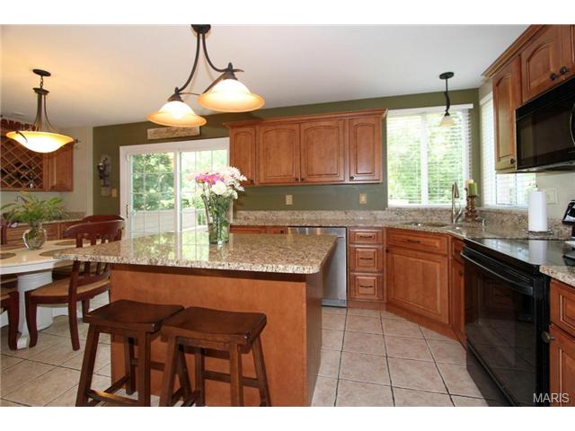 931 Westrun Dr, Ballwin, MO 63021 photo 10