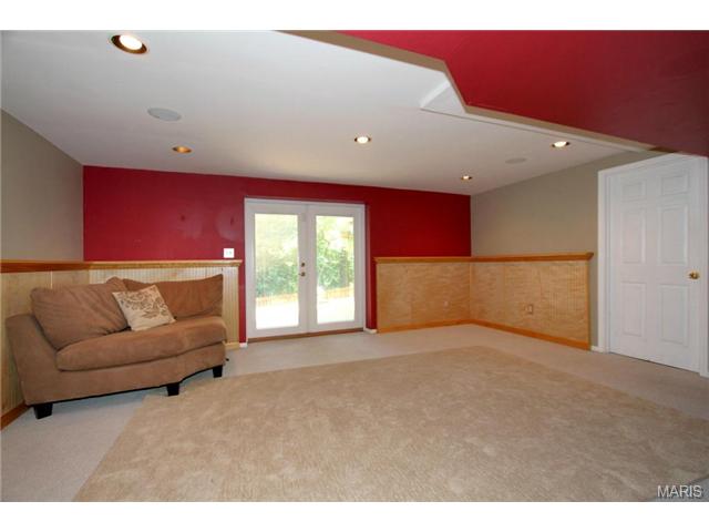 931 Westrun Dr, Ballwin, MO 63021 photo 19