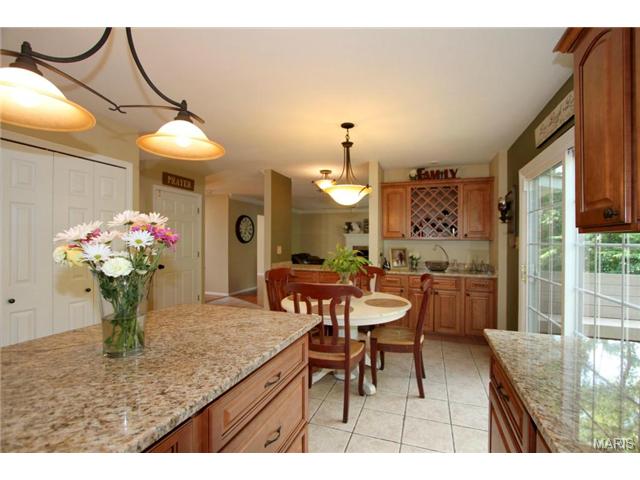931 Westrun Dr, Ballwin, MO 63021 photo 12