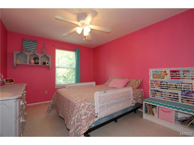 931 Westrun Dr, Ballwin, MO 63021 photo 16