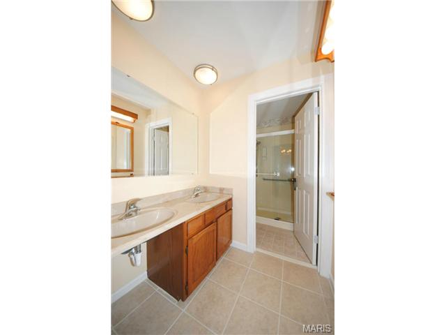 419 Norman Gate, Ballwin, MO 63011 photo 13