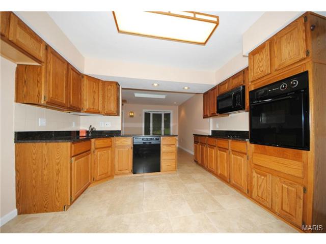 419 Norman Gate, Ballwin, MO 63011 photo 8