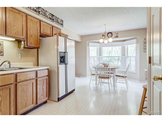 18 Georgetown Cir, O'fallon, MO 63368 photo 12