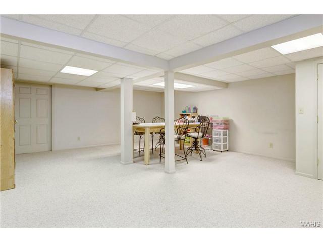 18 Georgetown Cir, O'fallon, MO 63368 photo 21