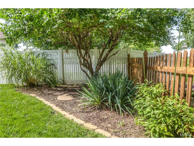 18 Georgetown Cir, O'fallon, MO 63368 photo 33