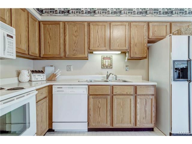 18 Georgetown Cir, O'fallon, MO 63368 photo 11