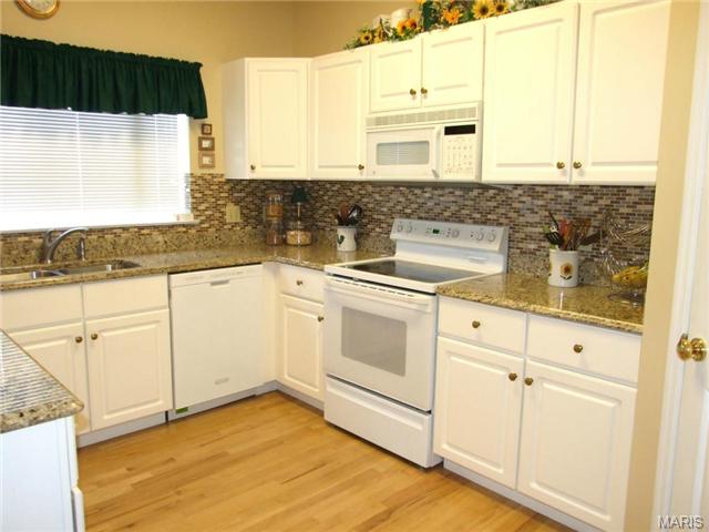 5901 Canterfield Ct, Weldon Spring, MO 63304 photo 3