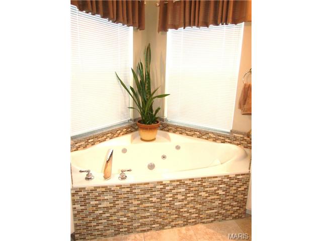 5901 Canterfield Ct, Weldon Spring, MO 63304 photo 21