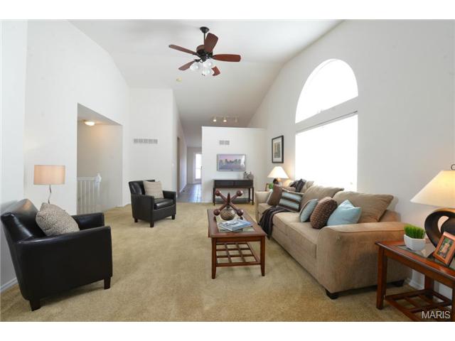 1356 Parkview Ests, Ellisville, MO 63021 photo 2