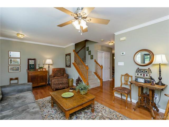 325 Heritage Cmns, O'fallon, MO 63368 photo 5