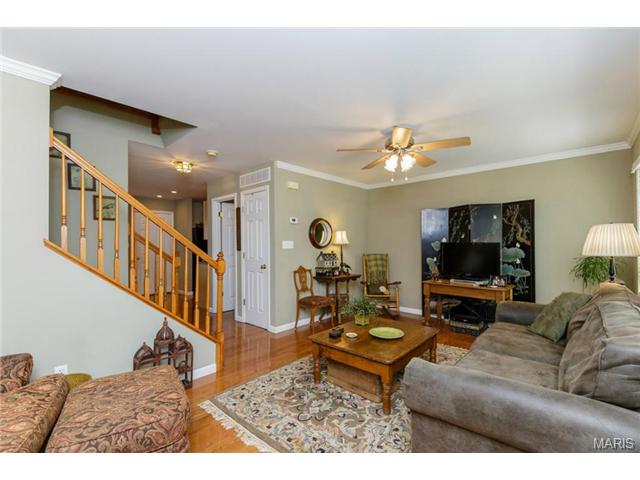 325 Heritage Cmns, O'fallon, MO 63368 photo 2