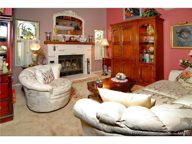 1025 Pocono, Ballwin, MO 63021 photo 9