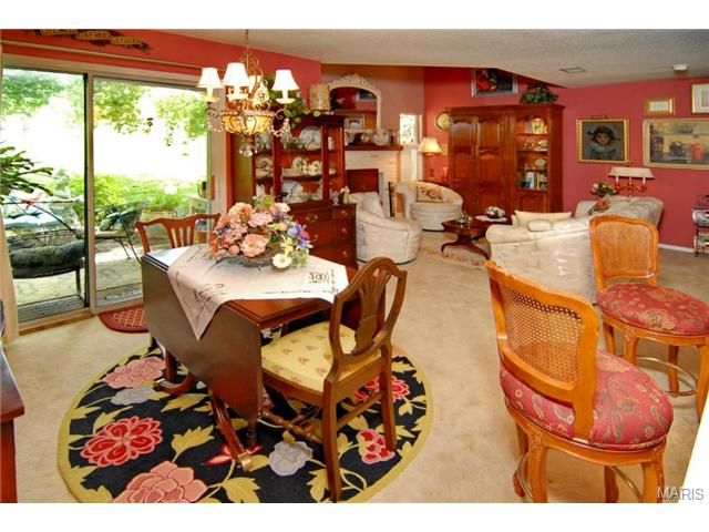 1025 Pocono, Ballwin, MO 63021 photo 2