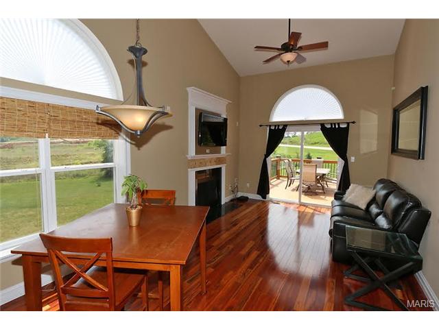 38 Brushy Brook Ct, O'fallon, MO 63366 photo 9