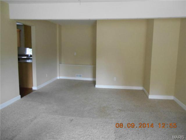 215 Weber Dr, Eureka, MO 63025 photo 5