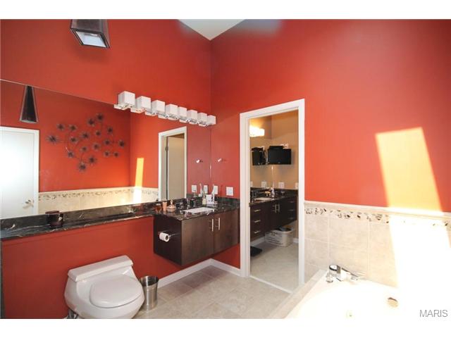 607 Highview Circle Dr, Ballwin, MO 63021 photo 15