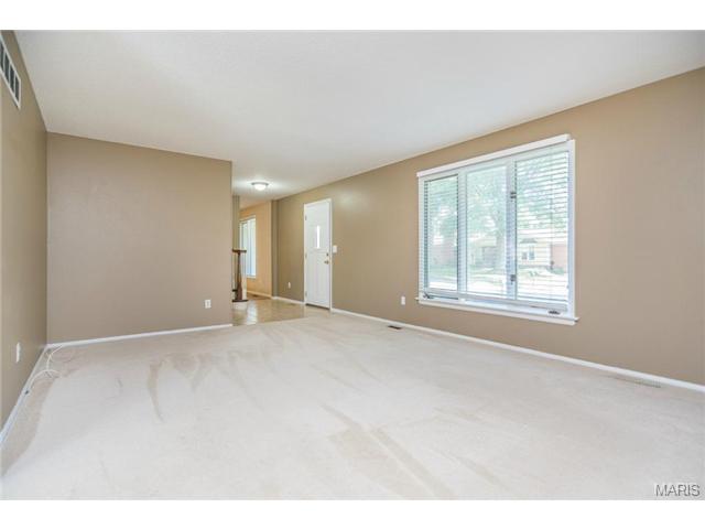 741 Agean, Ballwin, MO 63011 photo 11