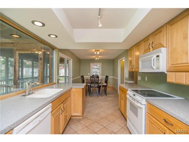 741 Agean, Ballwin, MO 63011 photo 21