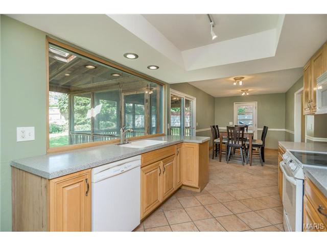 741 Agean, Ballwin, MO 63011 photo 19