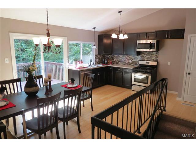 5192 Trailbend Dr, Black Jack, MO 63033 photo 3