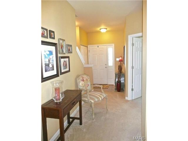 722 Ashton Way Cir, Eureka, MO 63025 photo 3