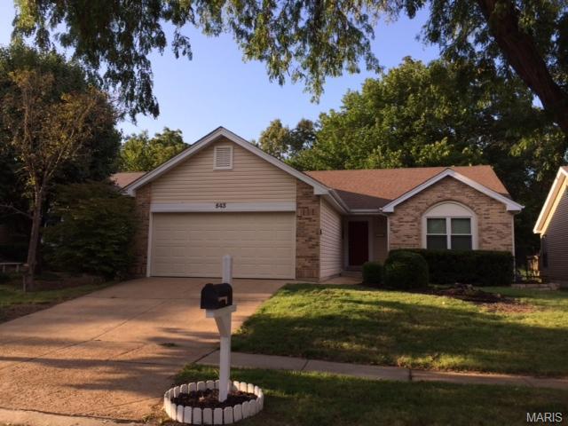 543 Oaktree Crossing Ct, Ballwin, MO 63021 photo 1