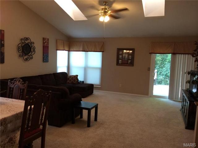 543 Oaktree Crossing Ct, Ballwin, MO 63021 photo 10