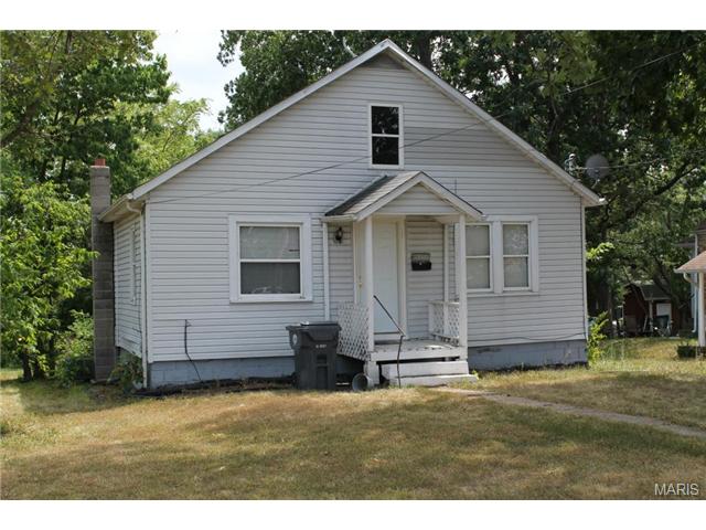130 E Springfield, Saint Clair, MO 63077 photo 1