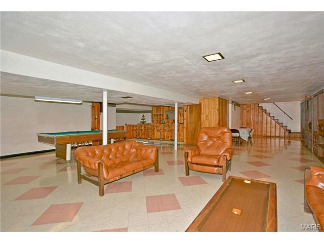 7129 Farley Ave, Normandy, MO 63121 photo 15