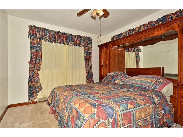 7129 Farley Ave, Normandy, MO 63121 photo 13