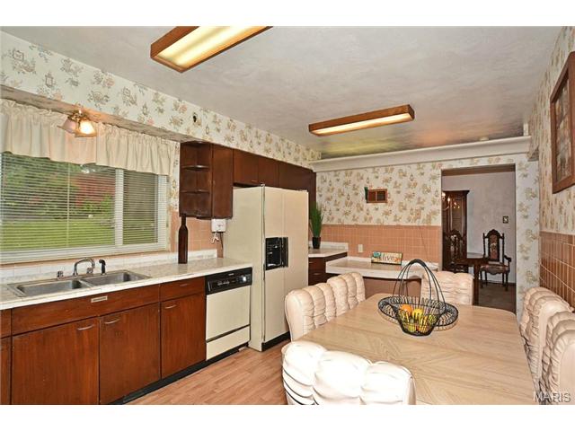 7129 Farley Ave, Normandy, MO 63121 photo 8