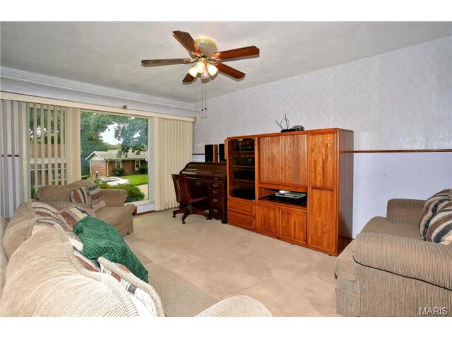 7129 Farley Ave, Normandy, MO 63121 photo 5