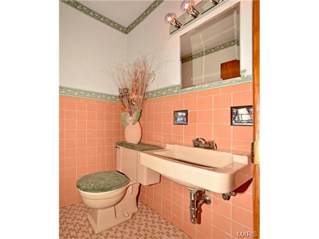 7129 Farley Ave, Normandy, MO 63121 photo 10