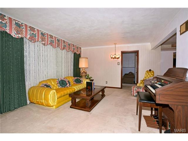 7129 Farley Ave, Normandy, MO 63121 photo 3