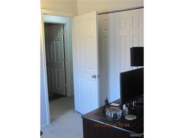 211 Braeshire #C, Ballwin, MO 63021 photo 13
