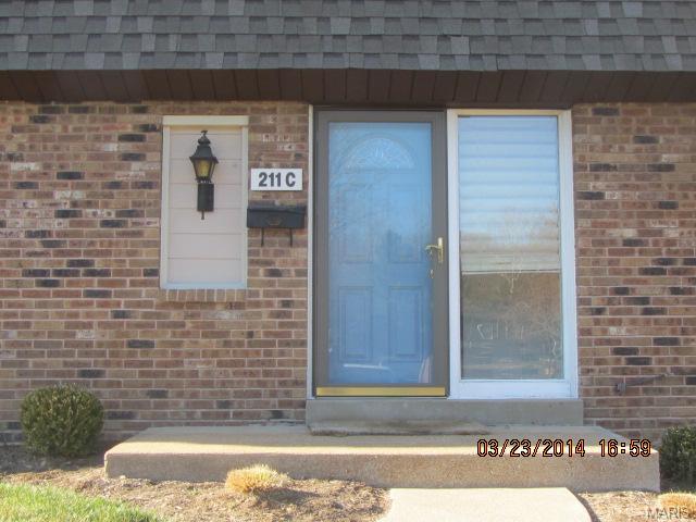 211 Braeshire #C, Ballwin, MO 63021 photo 1