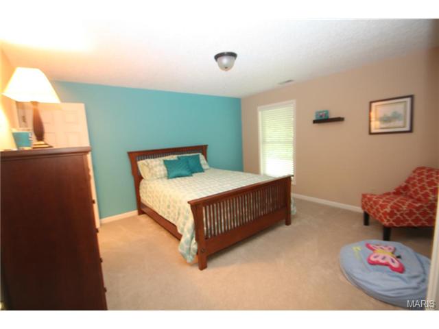 1654 Thurston Ct, O'fallon, MO 63366 photo 15