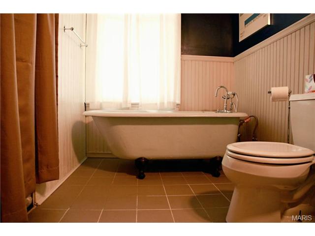 1310 Wright St, Saint Louis, MO 63107 photo 29