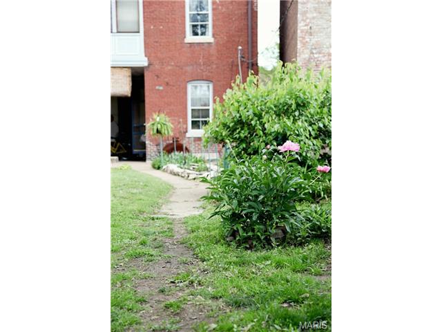 1310 Wright St, Saint Louis, MO 63107 photo 33