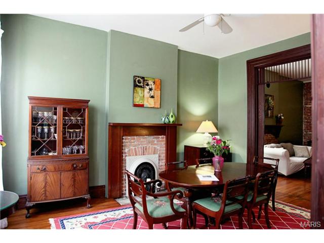 1310 Wright St, Saint Louis, MO 63107 photo 4