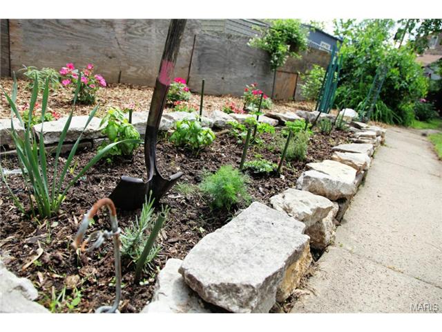 1310 Wright St, Saint Louis, MO 63107 photo 32