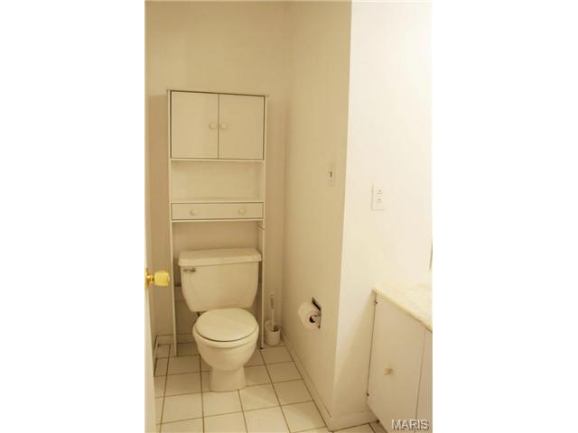 817 Wendevy Ct, Ballwin, MO 63011 photo 9