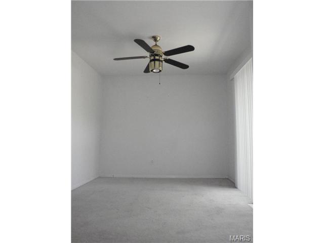 817 Wendevy Ct, Ballwin, MO 63011 photo 4